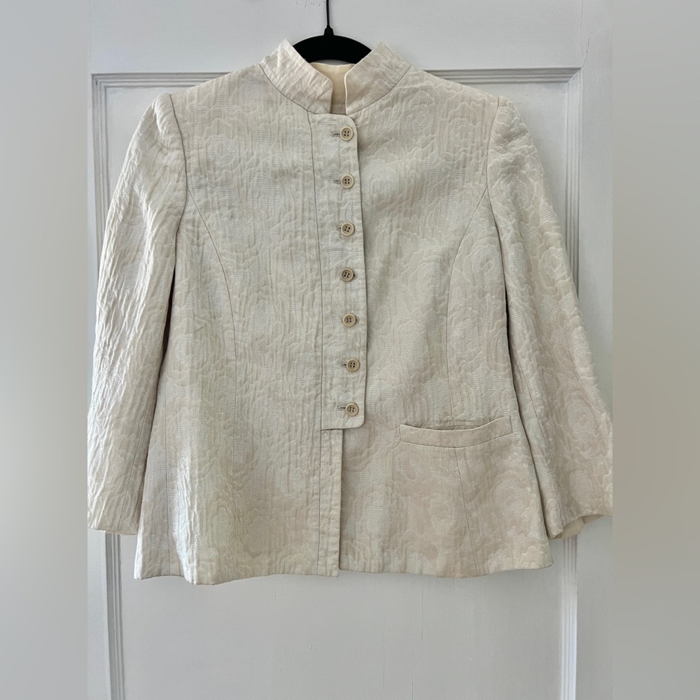 Armani Collezioni Ivory Jacquard Jacket, Silk Lined, Made in Italy